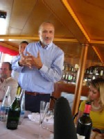 Cel mai rusinos lucru este inlaturarea taranilor