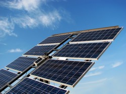 Energia solara incalzeste serele