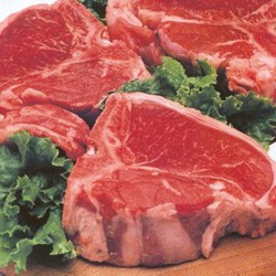 Suntem importatori de carne de porc