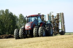 traktor-valtra-s