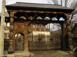 Poarta maramureseana