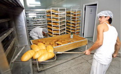 Reducerea de TVA la 9% la paine ar putea fi introdusa experimental