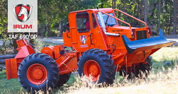 Tractor forestier romanesc cu motor  Perkins de 90 CP