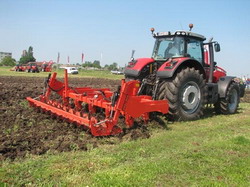 Demonstratii mecanizate in camp in judetul Calarasi