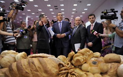 efectele-reducerii-tva-la-paine-circa-75-80-dintre-producatori-au-redus-pretul-cu-15-zece-firme-l-au-majorat-224122 resize