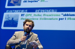 Niciun om nu este o insula, trebuie sa avem grija unii de altii