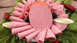 Protectia Consumatorului: cele mai nocive mezeluri