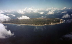 Distrusa de ingrasaminte, o insula mica incearca sa se refaca