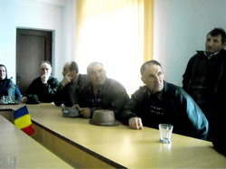 Nemultumirile crescatorilor de animale din comuna Maieru mediate de catre prefect