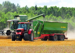 Remorci de transbordare T740 si T743, produse de PRONAR