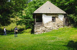 Geoparcul Platoul Mehedinti – Arhitectura traditionala si natura in imagini