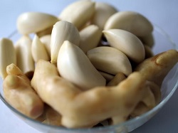 Pasta de ghimbir cu usturoi