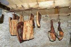 Cui pentru slanina, mostenire de la bunici