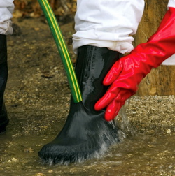 Curatati schimbati echipamentul de protectie
