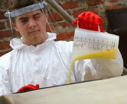 Pregatiti solutia pentru tratament direct in rezervor