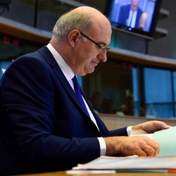 Phil Hogan viziteaza Romania