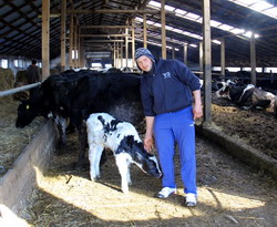 2 milioane de euro investiti in lapte romanesc de calitate pentru comunitatile din zone defavorizate