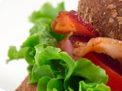 Comisia Europeana studiaza impactul noilor etichetari cu indicarea originii asupra anumitor produse alimentare