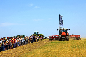 AgriPlanta-RomAgroTec lucrarile solului si semanat