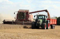 Calendarul recoltarilor mecanizate la principalele culturi agricole