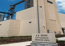 Centru modern de cercetare si monitorizare a furajelor in cadrul Universitatii de Stat din Kansas