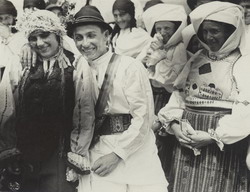 hora-satului-de-dragobete-18331454 resize