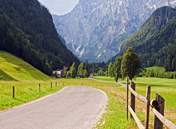 AFIR suspenda evaluarea pentru proiectele de investitii in infrastructura agricola si rutiera