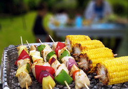 Recomandari pentru a evita discomfortul alimentar in sezonul cu temperaturi ridicate