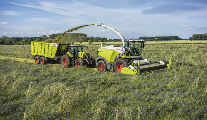 CLAAS - remorca de transport furaje CARGOS 700