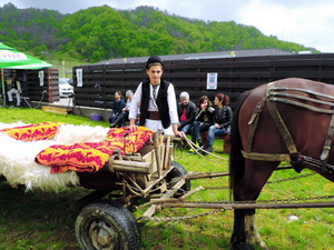 Turism rural de 1 Mai la Corbi! Traditie, Bunatati si Spiritualitate
