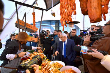 Primul program national pentru carne de porc 100% romaneasca, inaugurat de Kaufland si Coop. Tara Mea