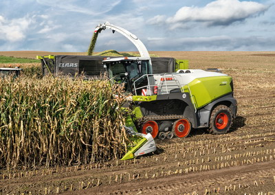 JAGUAR 960 TERRA TRAC – combina de recoltat furaje cu sistem de senile integrat