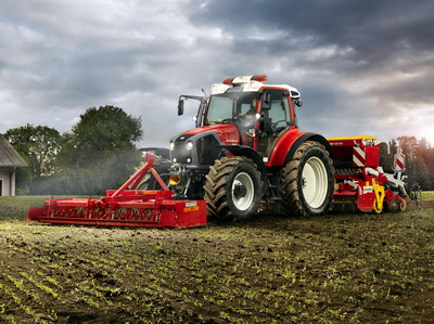 Cum poti vinde sau cumpara masini si utilaje agricole pentru afacerea ta