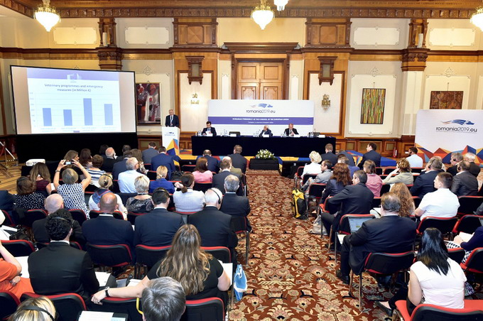 Conferinta la nivel inalt privind bolile transfrontaliere la animale - foto