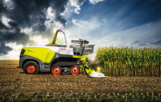 Combina de recoltat furaje JAGUAR - trak