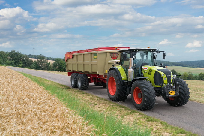 Agritechnica Claas Arion Axion 1