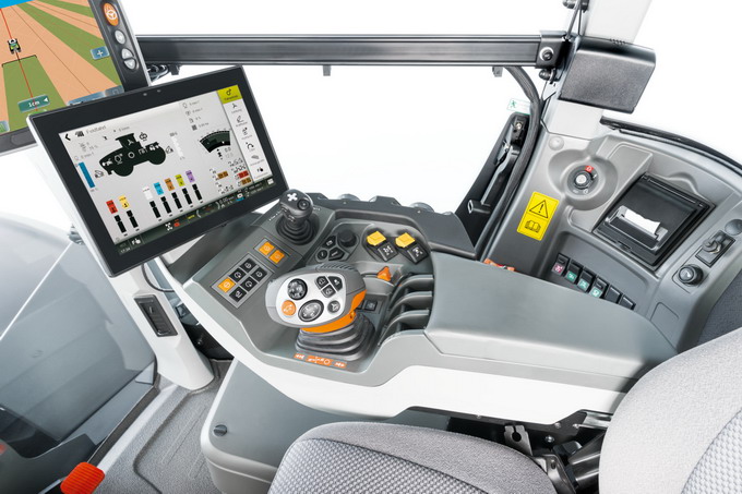 Agritechnica Claas Xerion 2