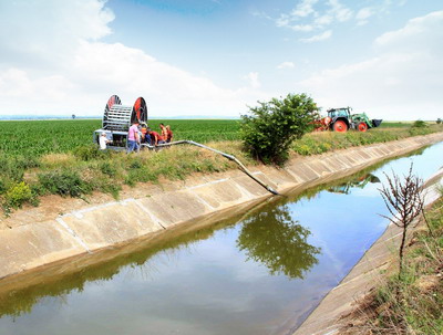 Incheierea contractelor de irigatii. Cum pot beneficia ferimierii de apa gratuita?