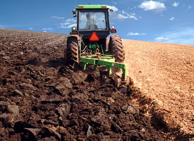 A fost demarata a doua sesiune de concesionare a terenurilor cu destinatie agricola catre tinerii fermieri