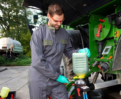 Bayer sustine sistemul de transfer inchis easyconnect