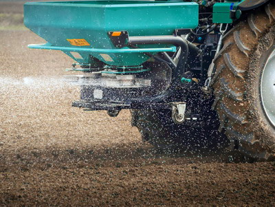 Ingrasaminte: agricultorii solicita Comisiei Europene sa „abandoneze masura antidumping”