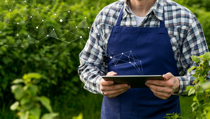 Platforma AGRIVI ofera o solutie completa pentru gestionarea digitala a tuturor proceselor din ferme - AGRIVI si BASF