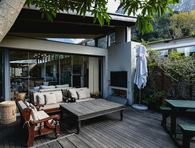 Transforma-ti gradina intr-un spatiu de relaxare si luat masa