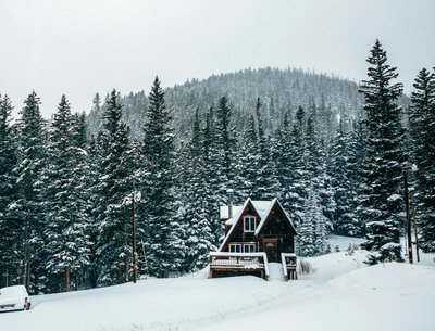 Construieste o casa de poveste la munte