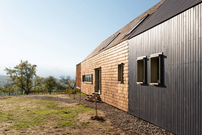 Fatada exterioara cladirea ZanaWeWilder Campus MariusVasile