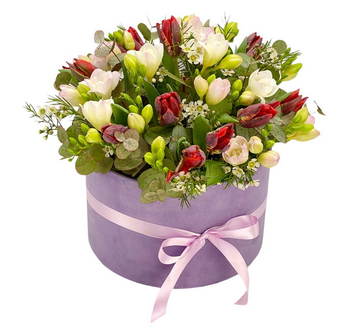 aranjament-floral-frezii-lalele-floraria-amazon