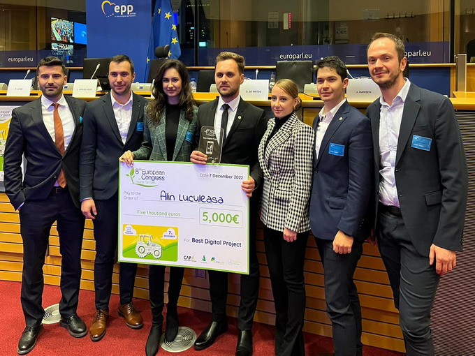 Tineri lideri fermieri romani premiati la Bruxelles - Cel mai bun proiect Digital