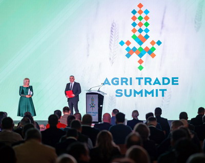 Romanian Agri Trade Summit, primul eveniment international de Agribusiness din Romania, a facilitat discutiile dintre Fermierii Romani si companiile de top locale si europene