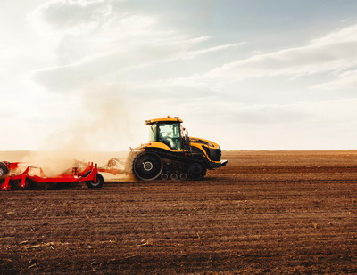 Studiu Tarfin: Cum au reusit fermierii si distribuitorii romani de inputuri agricole sa faca fata provocarilor din ultimii ani