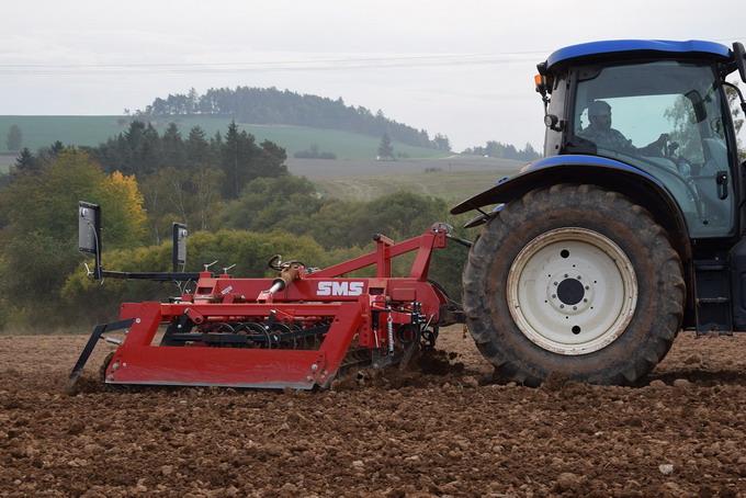 Utlaje agricole SMS CZ la AgriPlanta 2023 - severit 300